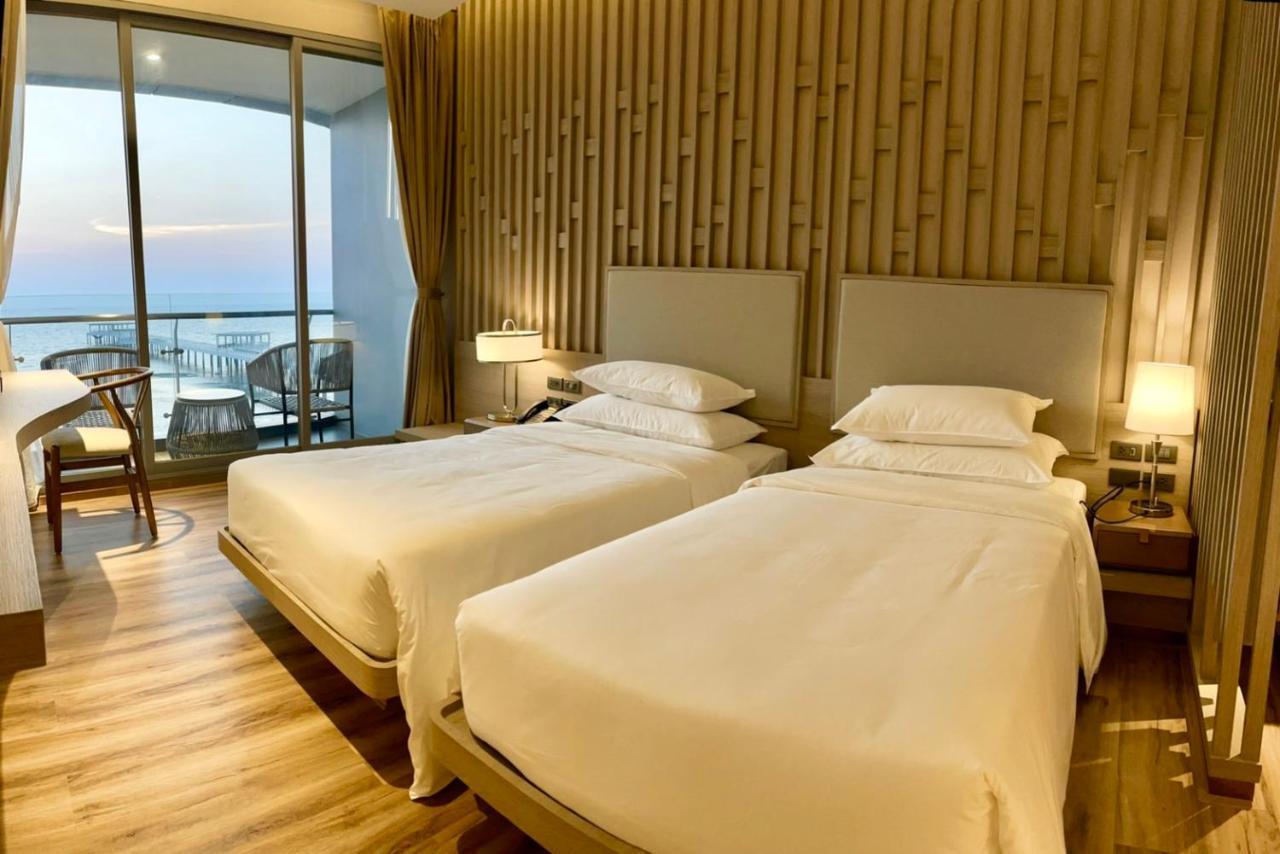 Symphony Of The Sea Hotel Bangsaen Exterior foto
