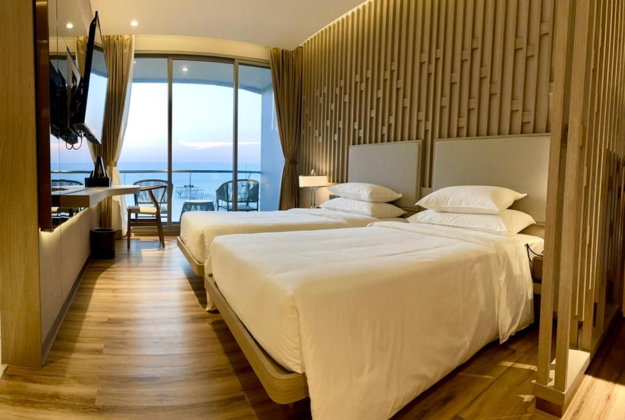 Symphony Of The Sea Hotel Bangsaen Exterior foto