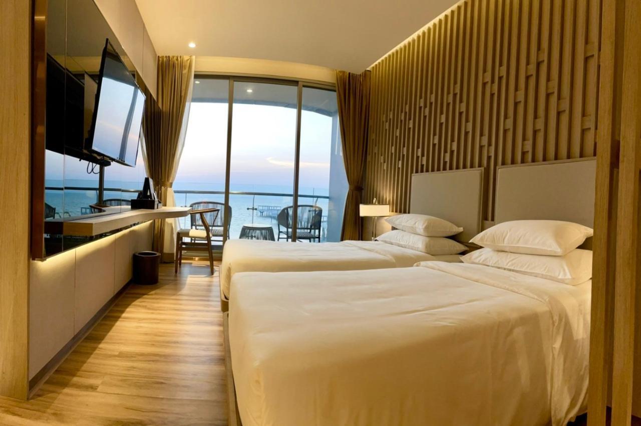 Symphony Of The Sea Hotel Bangsaen Exterior foto