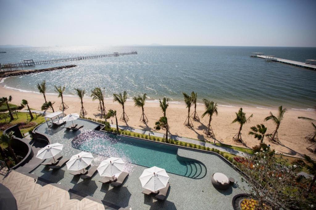 Symphony Of The Sea Hotel Bangsaen Exterior foto