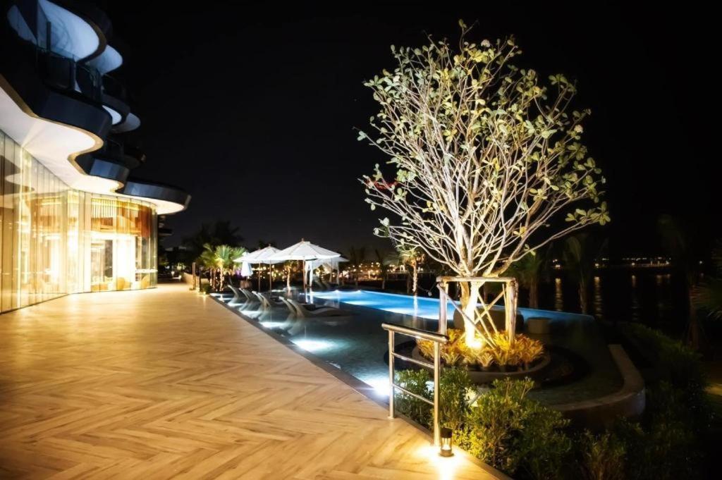 Symphony Of The Sea Hotel Bangsaen Exterior foto